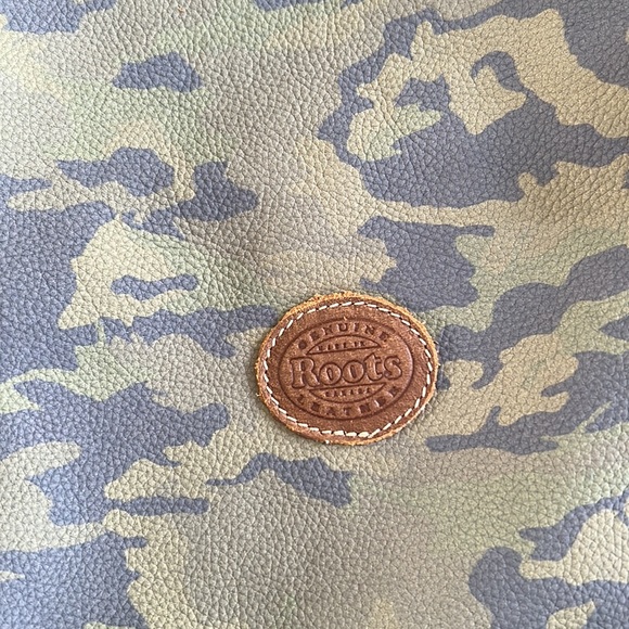 Roots Purse - Picture 2 of 4